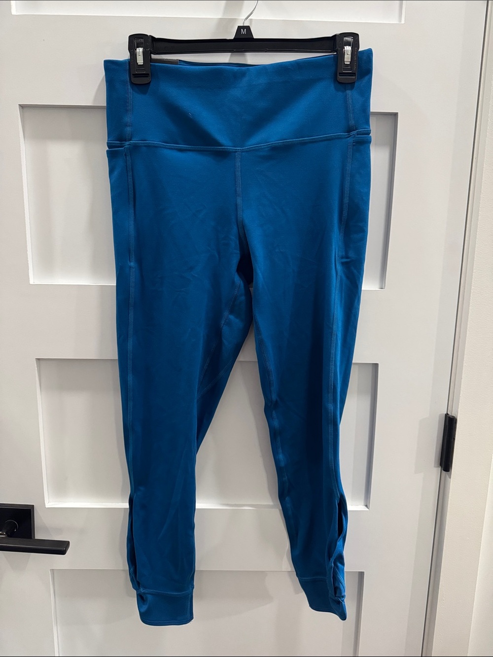 NWT Women’s Under Armour Movement Twist ankle leggings size Large